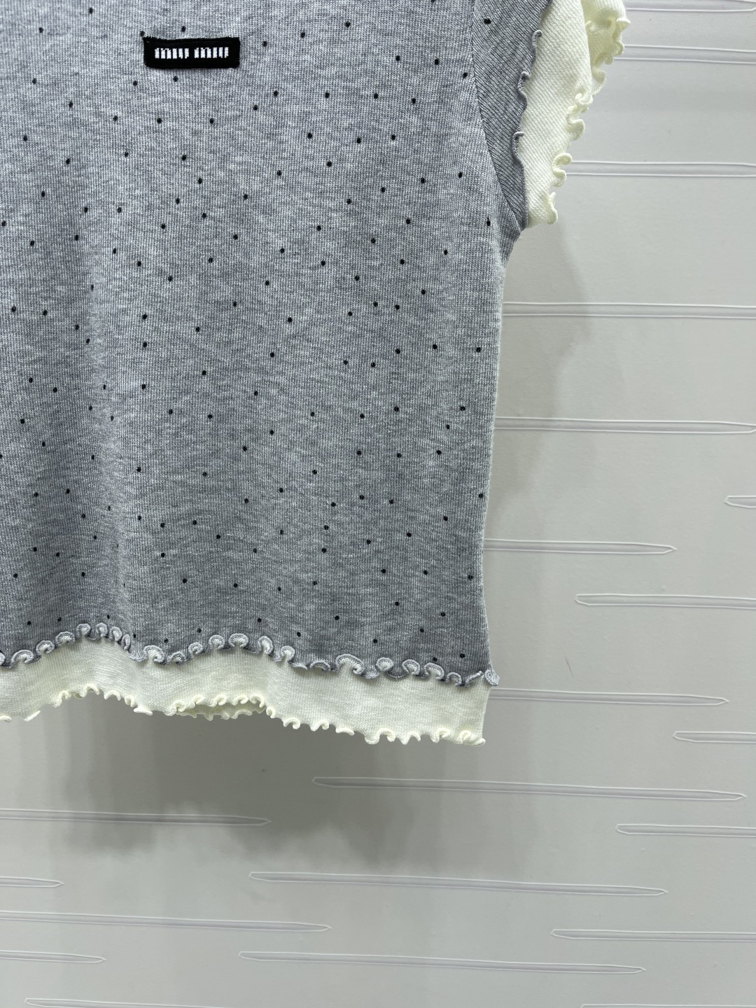 Women's short sleeves